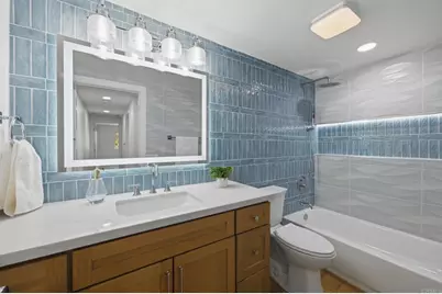 94 Kingston Ct W, Coronado, CA 92118 - Photo 33
