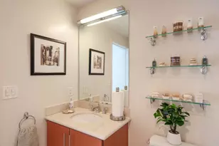 325 7th Ave, San Diego, CA 92101 - Photo 17