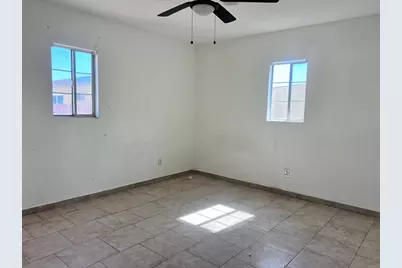 8307 Broadway Lane, Lemon Grove, CA 91945 - Photo 15