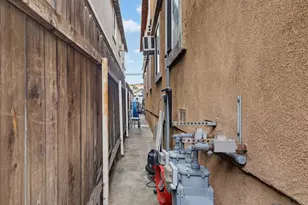 3231 1/2 E Cesar Chavez Ave, Los Angeles, CA 90063 - Photo 7