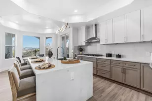 1094 Hillcrest View Ln, Fallbrook, CA 92028 - Photo 3