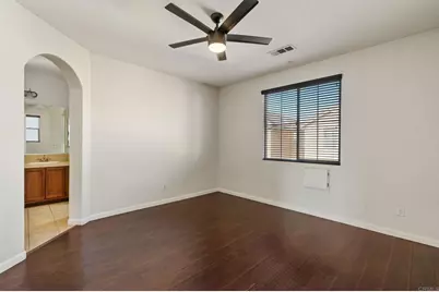 4428 W Pinsapo Drive, Fresno, CA 93722 - Photo 9