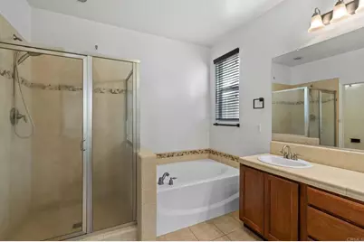 4428 W Pinsapo Drive, Fresno, CA 93722 - Photo 15