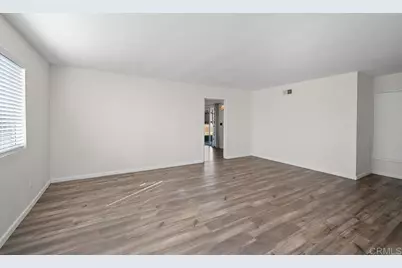 305 E Oxford Street, Chula Vista, CA 91911 - Photo 5