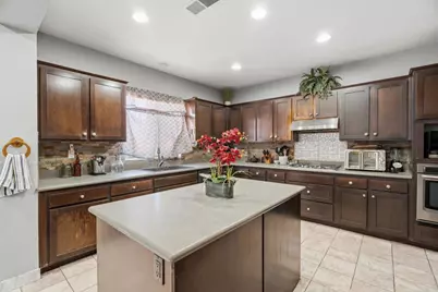 978 Cornflower Drive, Hemet, CA 92545 - Photo 11