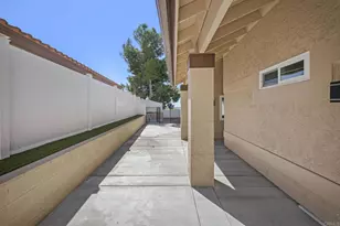 10739 Villa Bonita, Spring Valley, CA 91978 - Photo 37