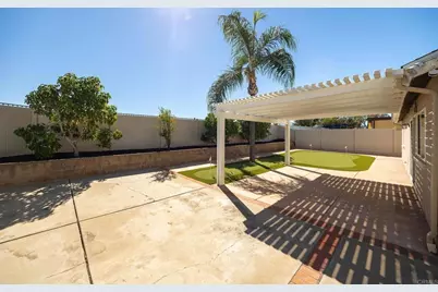 7463 Barker Way, San Diego, CA 92119 - Photo 17