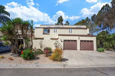 2349 Nicklaus Dr, Oceanside, CA 92056 - Photo 3