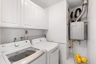 10665 Escobar Dr, San Diego, CA 92124 - Photo 17