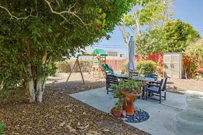 2274 Ediinburg, Cardiff by the Sea, CA 92007 - Photo 33