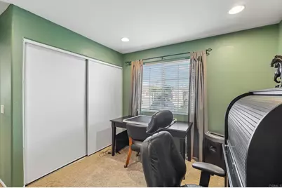 39921 Banyan Street, Murrieta, CA 92563 - Photo 17