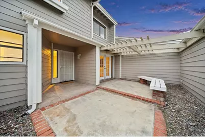 1012 Brewley Ln, Vista, CA 92081 - Photo 19