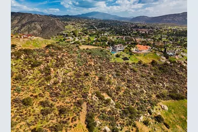 15370 Lazy Creek Rd, El Cajon, CA 92021 - Photo 23