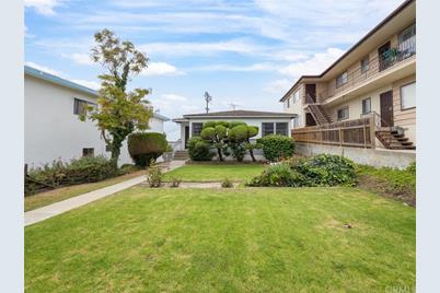 715 W 30th Street - Photo 1