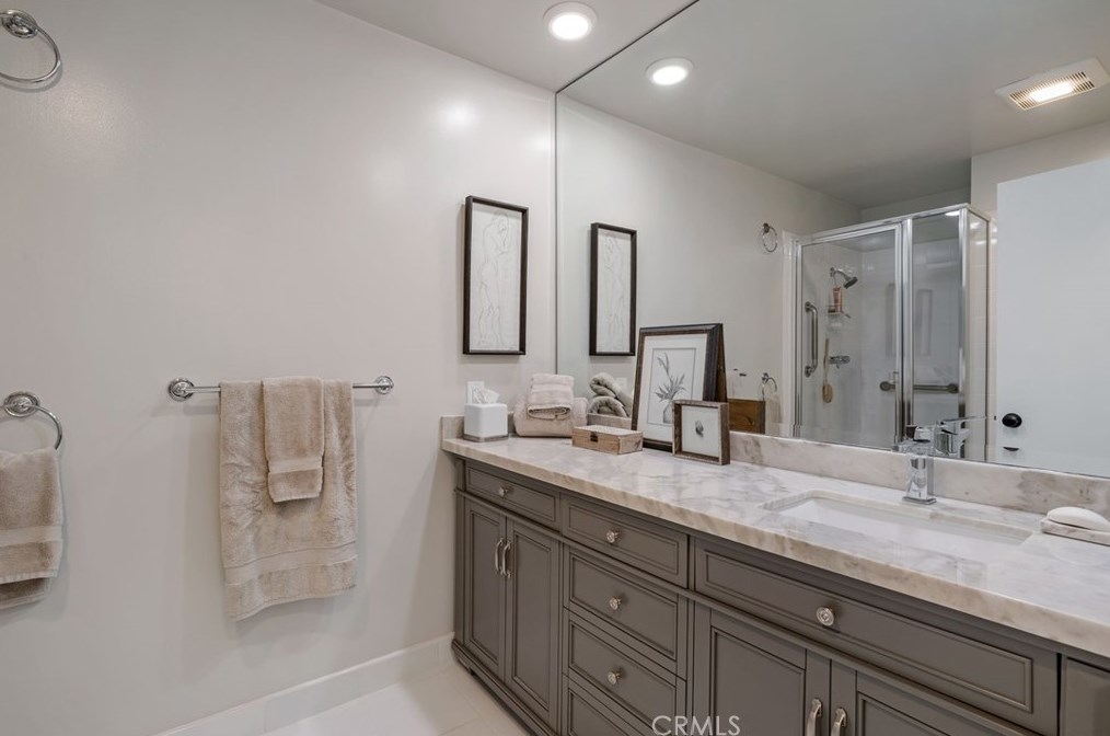 32614 Coastsite Dr #107, Palos Verdes Estates, CA 90275