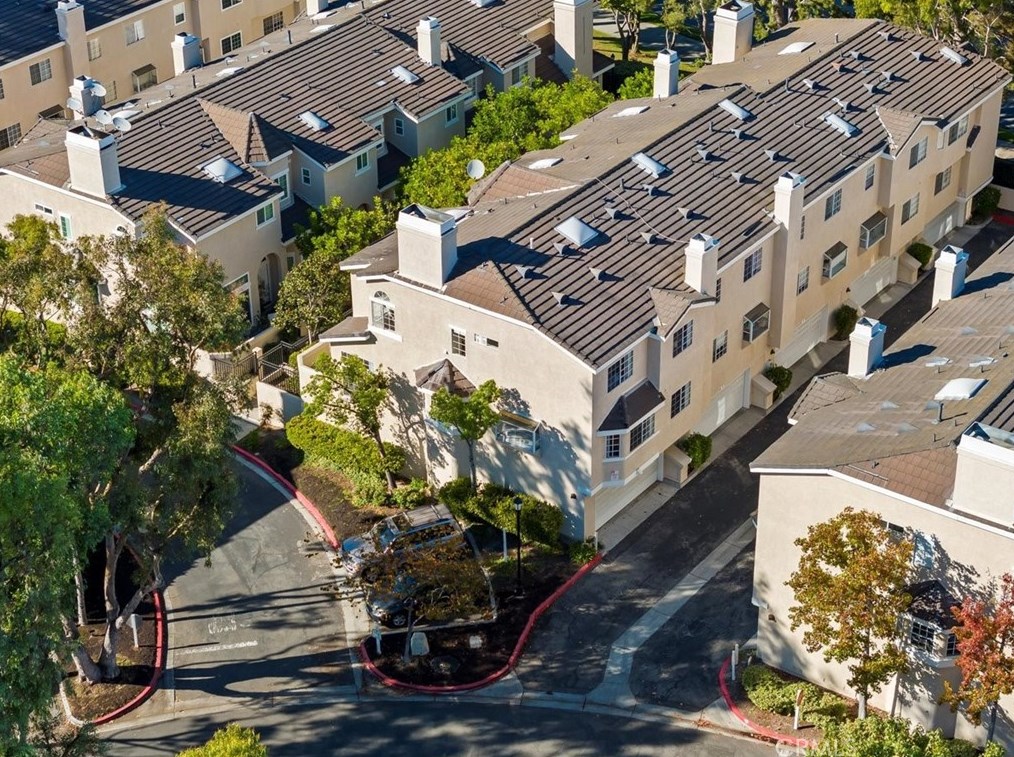 2300 Maple Ave, Torrance CA  90503-7146 exterior