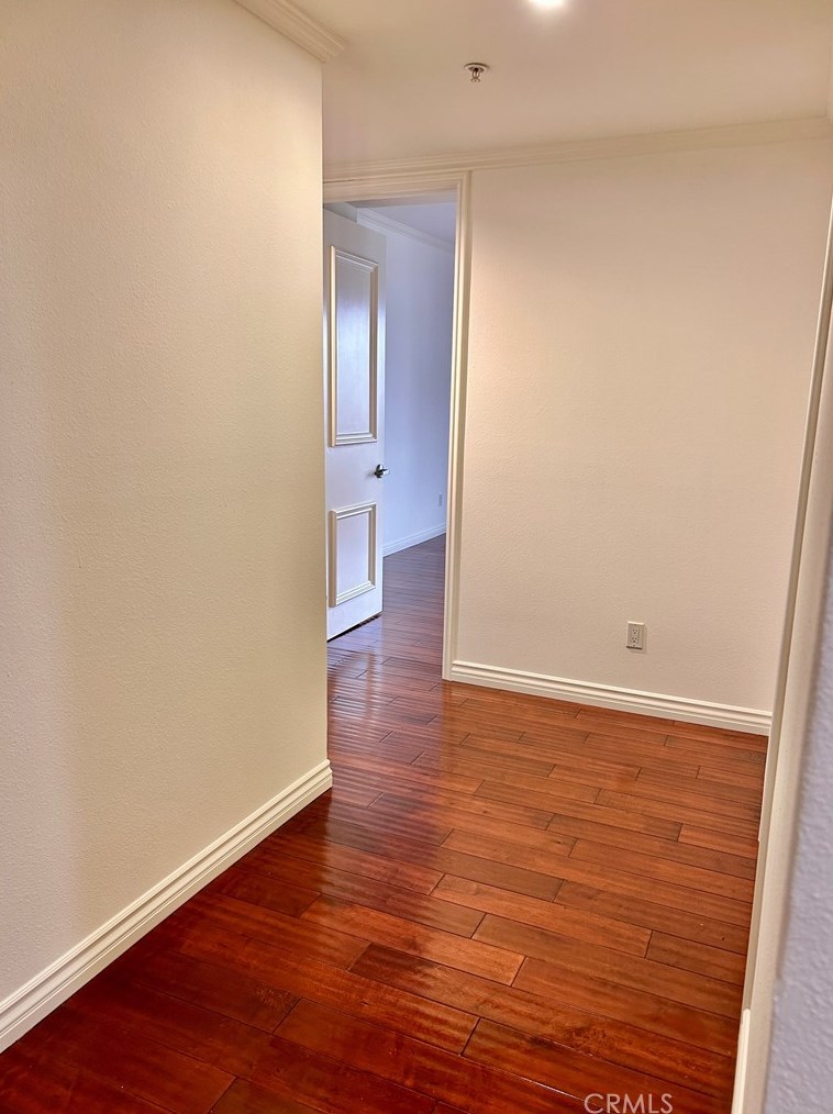 625 Berendo St, Los Angeles CA  90005-2103 exterior