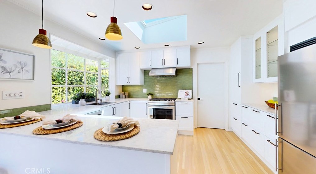 4121 Dauntless Dr, Palos Verdes Estates CA 90275-6013 exterior