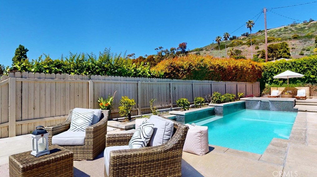 4121 Dauntless Dr, Palos Verdes Estates CA 90275-6013 exterior