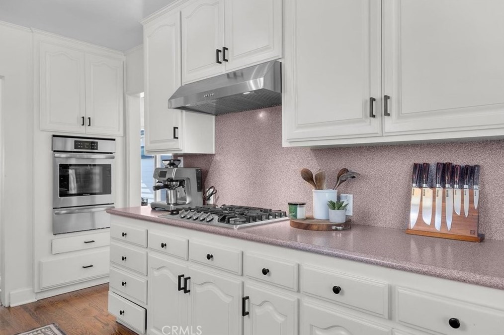 3561 Cerritos Ave, Long Beach CA  90807-4715 exterior