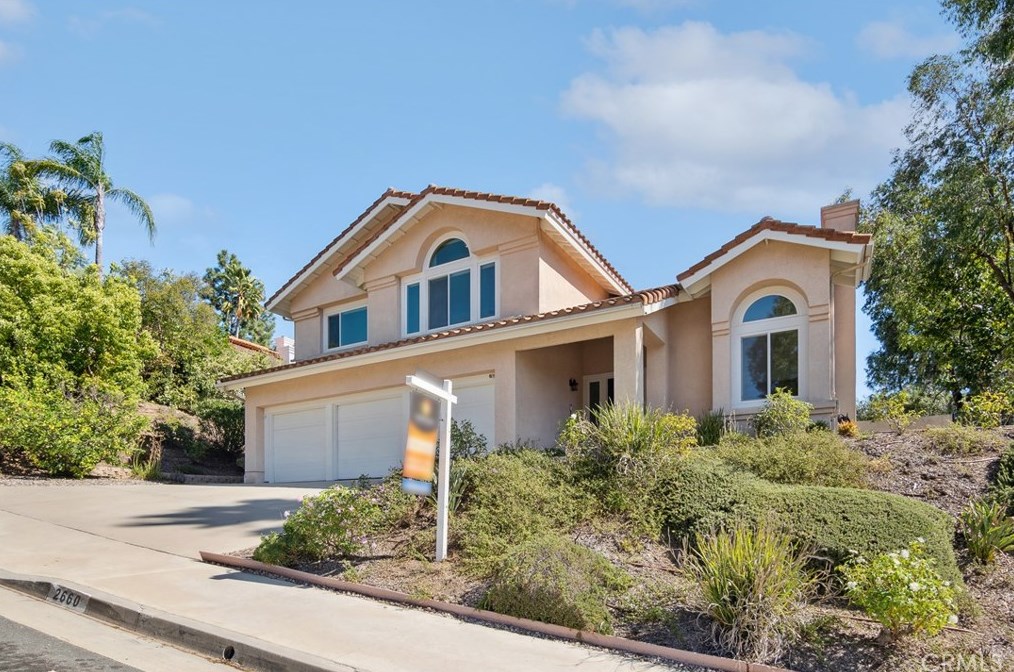 2660 Grandoaks Dr, Thousand Oaks CA 91361-5562 exterior