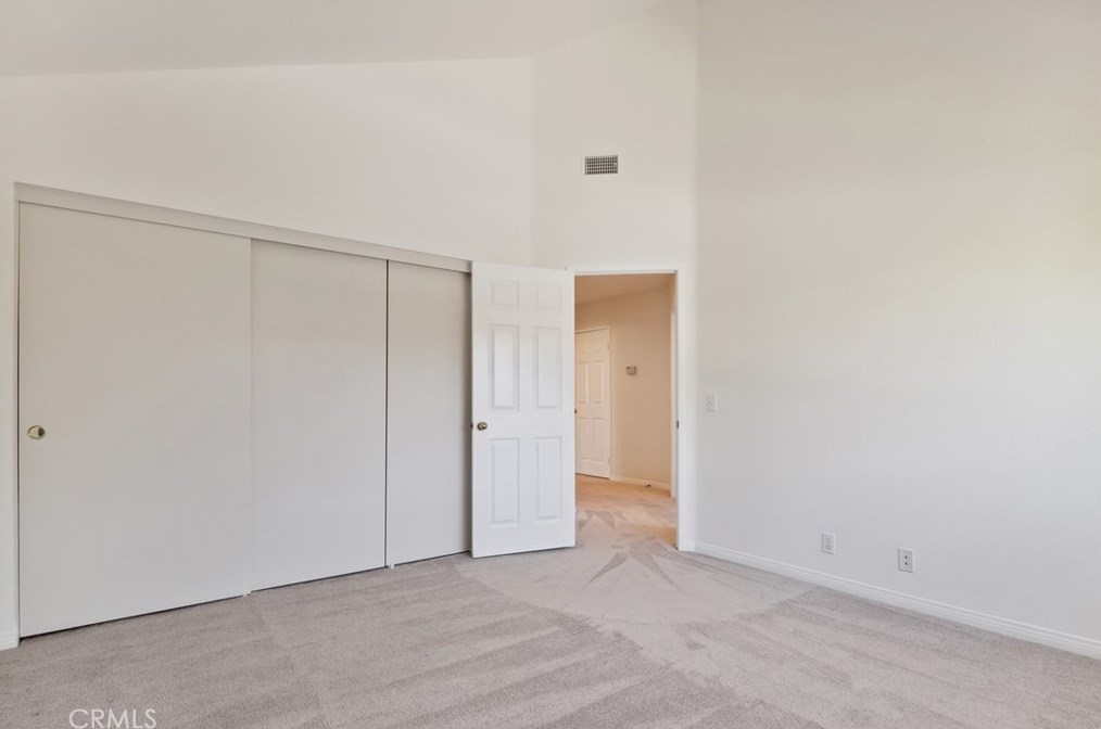 2660 Grandoaks Dr, Thousand Oaks CA 91361-5562 exterior