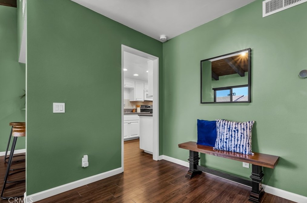 169 Calle Mayor, Redondo Beach CA  90277-6509 exterior