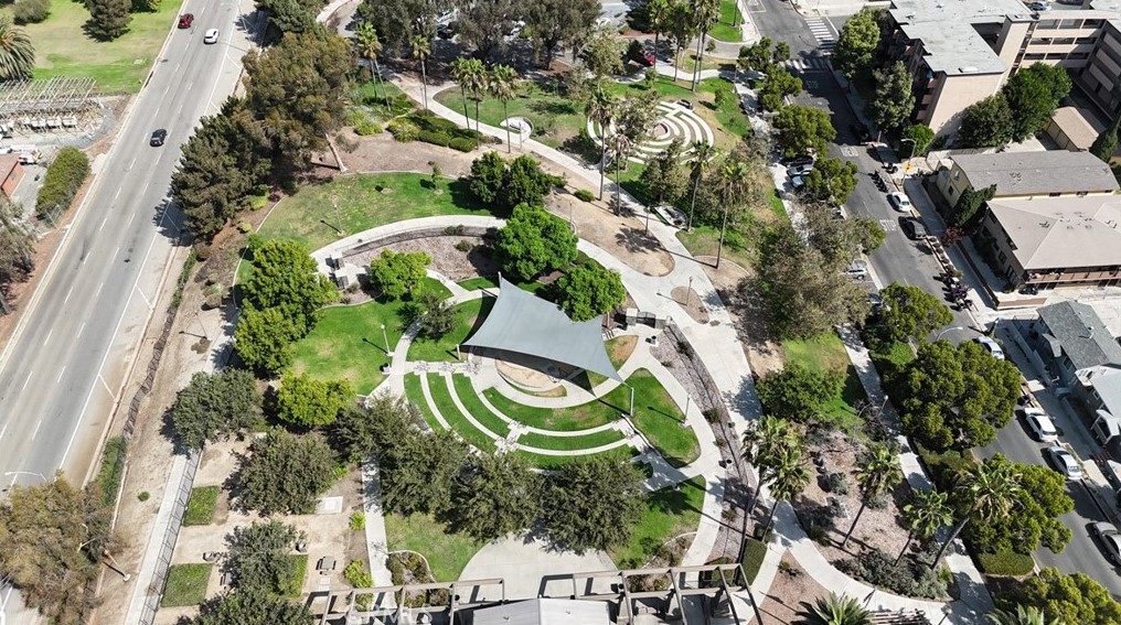 720 4th St, Long Beach CA  90802-2182 exterior