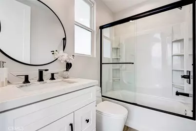 26016 Oak Street #E, Lomita, CA 90717 - Photo 5