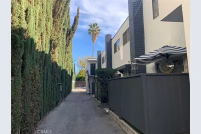 5236 Kester Avenue, Sherman Oaks, CA 91411 - Photo 25