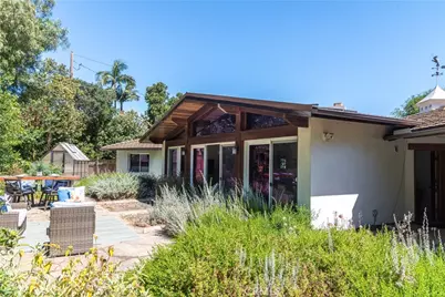 2 Chuckwagon Road, Rolling Hills, CA 90274 - Photo 45