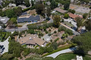 2 Chuckwagon Rd, Rolling Hills, CA 90274 - Photo 65