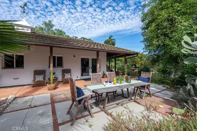 2 Chuckwagon Road, Rolling Hills, CA 90274 - Photo 19