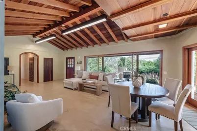 2 Chuckwagon Road, Rolling Hills, CA 90274 - Photo 19