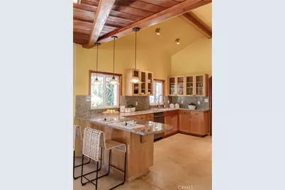 2 Chuckwagon Road, Rolling Hills, CA 90274 - Photo 25