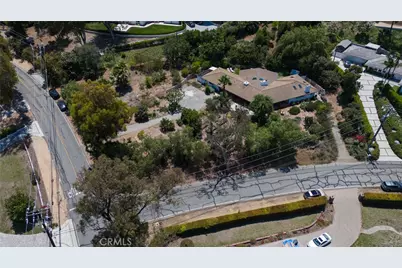 2 Chuckwagon Road, Rolling Hills, CA 90274 - Photo 69