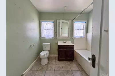 2510 3rd Avenue, Los Angeles, CA 90018 - Photo 31