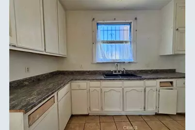 2510 3rd Avenue, Los Angeles, CA 90018 - Photo 15