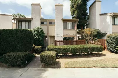 427 S. Broadway, Redondo Beach, CA 90277 - Photo 1