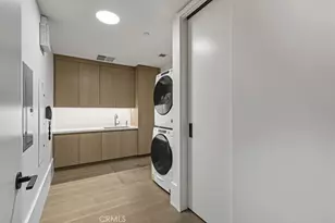 8420 W Sunset Blvd, Los Angeles, CA 90069 - Photo 29