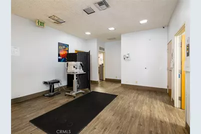 571 W 7th Street, San Pedro, CA 90731 - Photo 17