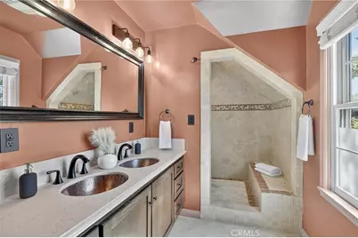 909 E Marshall Place, Long Beach, CA 90807 - Photo 31