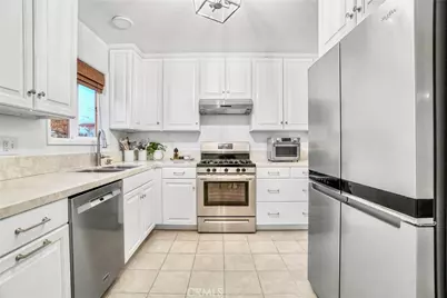 26114 Delos Drive, Torrance, CA 90505 - Photo 9