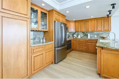 721 Esplanade #301, Redondo Beach, CA 90277 - Photo 7