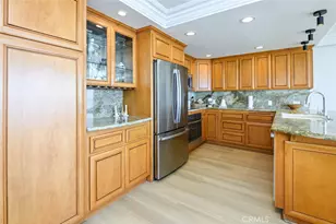 721 Esplanade, Redondo Beach, CA 90277 - Photo 7