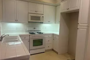 13425 Cascade Ct, Cerritos, CA 90703 - Photo 3