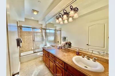 227 S Helberta Avenue #B, Redondo Beach, CA 90277 - Photo 11