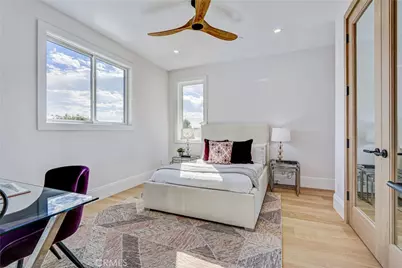 1801 Pine Avenue, Manhattan Beach, CA 90266 - Photo 35