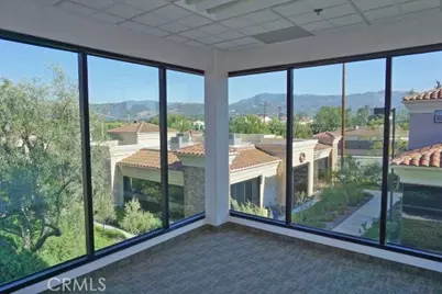 3175 Old Conejo Road #202, Newbury Park, CA 91320 - Photo 5