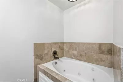 208 S Catalina Avenue, Redondo Beach, CA 90277 - Photo 15